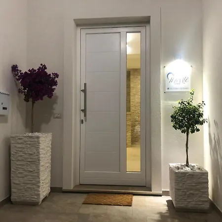 Marale Nocleg ze śniadaniem