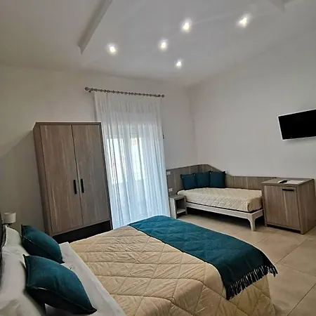 Marale 4*